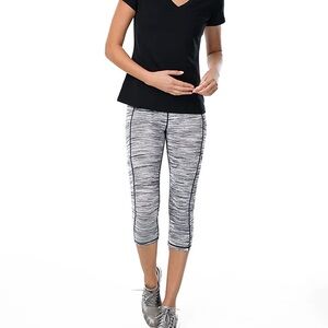 068EA.- Endeavor Athletic. Eclipse 19" Capri. Size Small